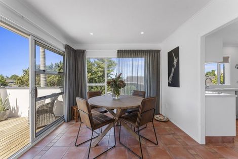 Photo of property in 22 Himalaya Drive, Half Moon Bay, Auckland, 2012