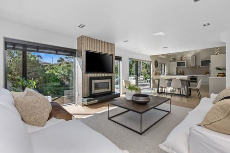 Photo of property in 47 Aberley Road, Schnapper Rock, Auckland, 0632