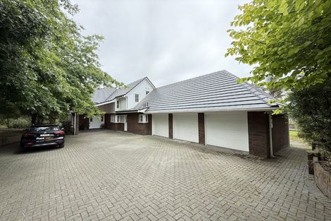 Photo of property in 14 Amreins Road, Waitakere, Henderson, 0782