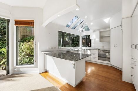 Photo of property in 31 Jubilee Avenue, Devonport, Auckland, 0624