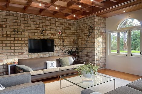 Photo of property in 124 Vaughans Road, Long Bay, Albany, 0792