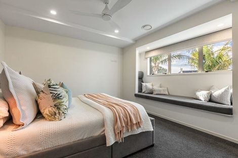 Photo of property in 27 Hemi Street, Narrow Neck, Auckland, 0622