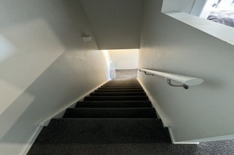 Photo of property in 2/17 Vialou Street, Hamilton Central, Hamilton, 3204