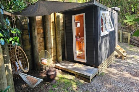 Photo of property in 105 Lone Kauri Road, Karekare, New Lynn, 0772