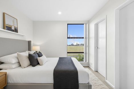 Photo of property in 15 Battalion Drive, Papakura, 2110