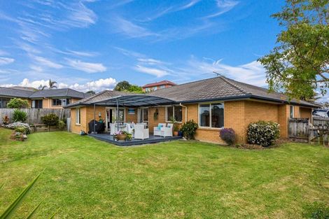 Photo of property in 58 Rivervale Grove, Stanmore Bay, Whangaparaoa, 0932
