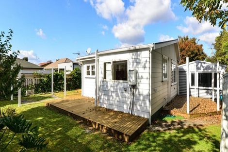 Photo of property in 9 Bettina Road, Fairfield, Hamilton, 3214