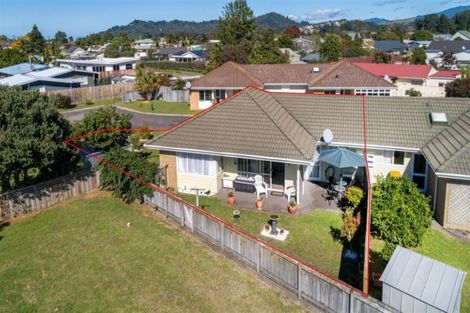 Photo of property in 16/9 Campbell Close, Whangamata, 3620