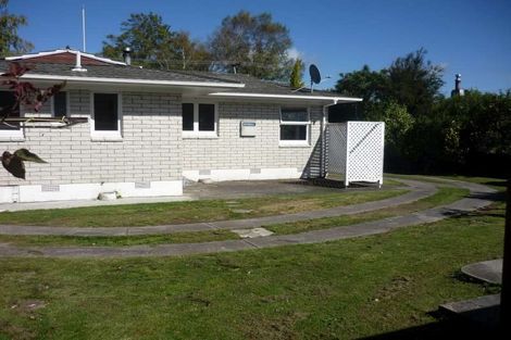 Photo of property in 2/28 Tamatea Road, Taupo, 3330