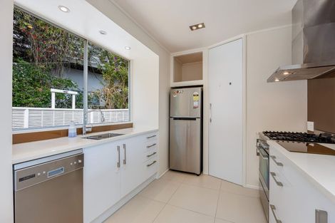 Photo of property in 1/120 Verran Road, Birkdale, Auckland, 0626
