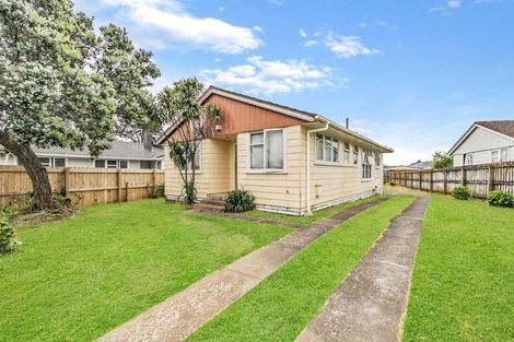Photo of property in 5 Fairey Place, Mangere, Auckland, 2022