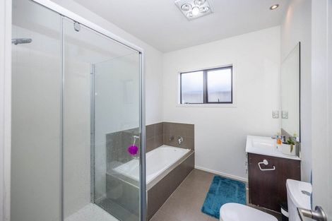 Photo of property in 15 Te Ironui Place, Huntington, Hamilton, 3210