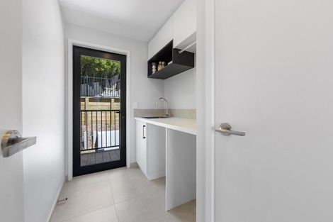 Photo of property in 307a Mount Pleasant Road, Mount Pleasant, Christchurch, 8081