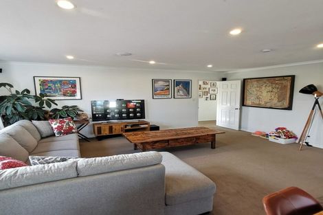 Photo of property in 21a Kirrie Avenue, Te Atatu South, Auckland, 0610