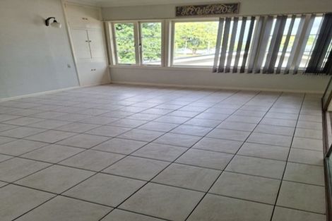 Photo of property in 280 Great South Road, Papakura, 2110