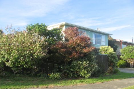 Photo of property in 6 Ettrick Grove, Papakowhai, Porirua, 5024