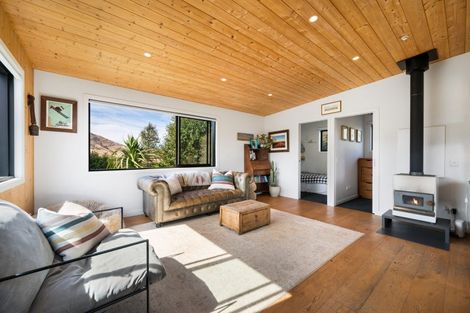 Photo of property in 72 Queensberry Terrace, Queensberry, Cromwell, 9383