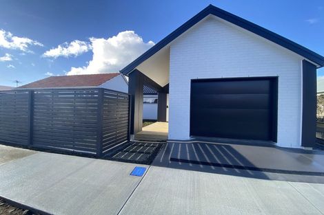 Photo of property in 11/11a Clinton Street, Fitzroy, New Plymouth, 4312