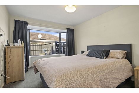 Photo of property in 2/69 Tyrone Street, Belfast, Christchurch, 8051