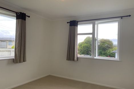 Photo of property in 1/8 Valdale Road, Henderson, Auckland, 0610