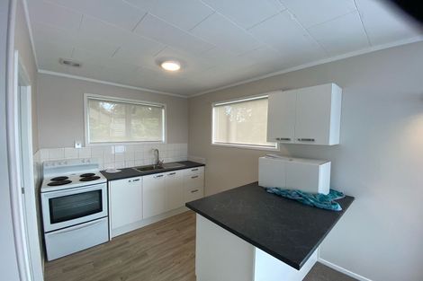 Photo of property in 24 Fitzwater Place, Henderson, Auckland, 0612