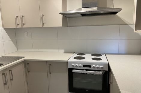 Photo of property in 18 Newstead Avenue, Browns Bay, Auckland, 0632