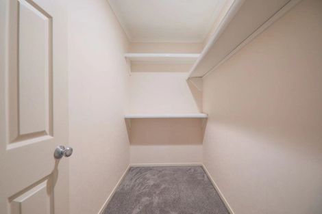 Photo of property in 9 Ballintra Close, Pinehill, Auckland, 0632