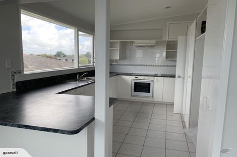 Photo of property in 5 Knightsbridge Drive, Forrest Hill, Auckland, 0620