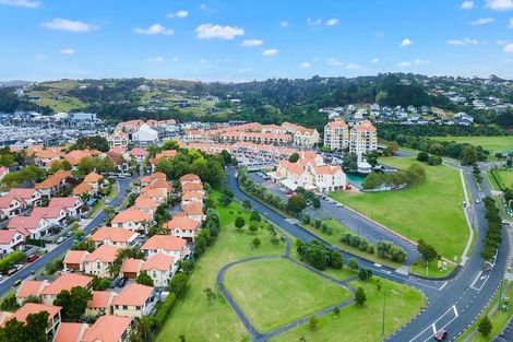 Photo of property in 28 Parkwood Crescent, Gulf Harbour, Whangaparaoa, 0930