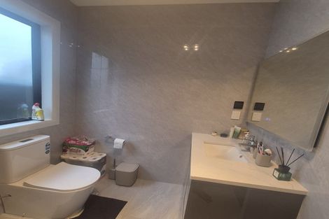 Photo of property in 45 Evergreen Parade, Rosehill, Papakura, 2113