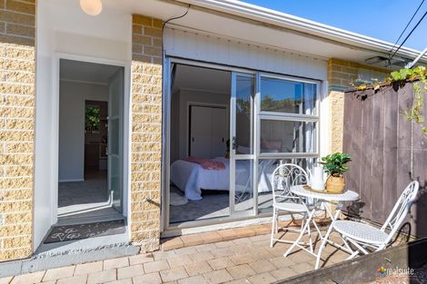 Photo of property in 7 Garth Lane, Maoribank, Upper Hutt, 5018