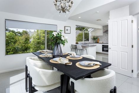 Photo of property in 46 Goldfinch Rise, Unsworth Heights, Auckland, 0632