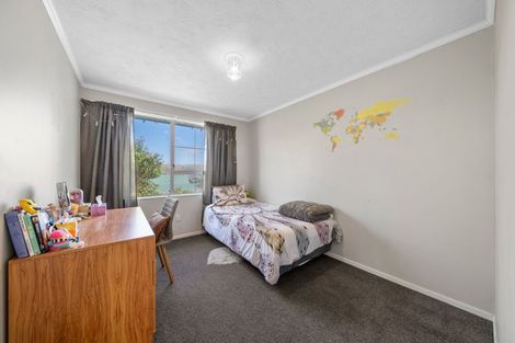 Photo of property in 5 Montserrat Place, Grenada Village, Wellington, 6037