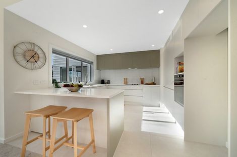 Photo of property in 398 Main Road, Huapai, Kumeu, 0810