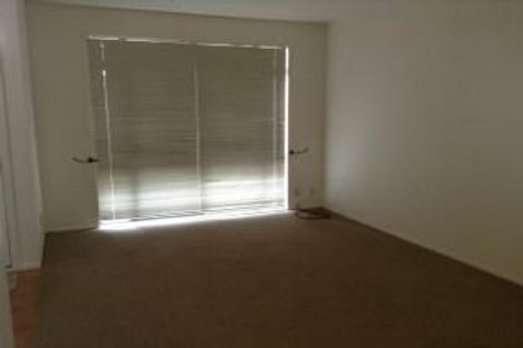 Photo of property in 16/2 Armoy Drive, East Tamaki, Auckland, 2016