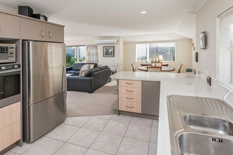 Photo of property in 48b Rodney Street, Howick, Auckland, 2014