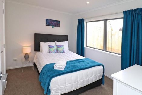 Photo of property in 4/5 Jones Crescent, Melville, Hamilton, 3206