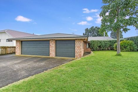 Photo of property in 4 Vela Place, Clarks Beach, 2122