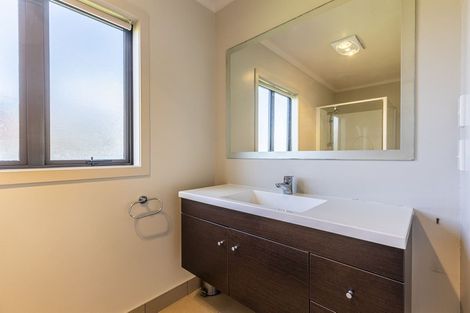 Photo of property in 24 Brooklyn Heights Drive, Kelvin Grove, Palmerston North, 4414