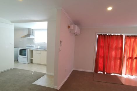 Photo of property in 44 Brandon Road, Glen Eden, Auckland, 0602