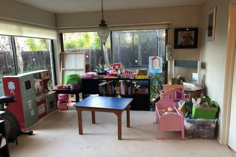 Photo of property in 18 Greenbank Drive, St Johns, Auckland, 1072