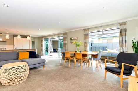 Photo of property in 5 Camberley Way, Huntington, Hamilton, 3210