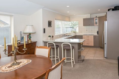 Photo of property in 48b Rodney Street, Howick, Auckland, 2014