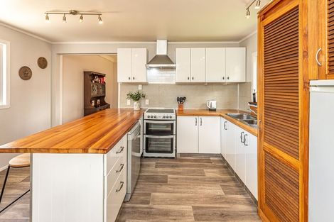 Photo of property in 36 Lewis Avenue, Aramoho, Whanganui, 4500