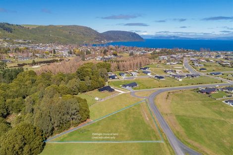 Photo of property in 18 Lancewood Way, Kinloch, Taupo, 3377