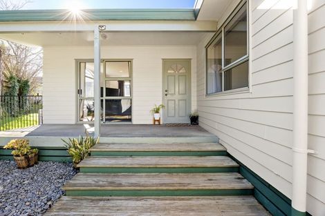 Photo of property in 69 Forest Lake Road, Forest Lake, Hamilton, 3200