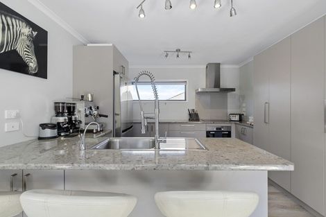 Photo of property in 6 Mountain View Road, Te Aroha, 3320