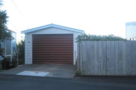 Photo of property in 27 Newport Terrace, Seatoun, Wellington, 6022