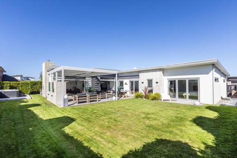 Photo of property in 101 Aston Drive, Waimairi Beach, Christchurch, 8083
