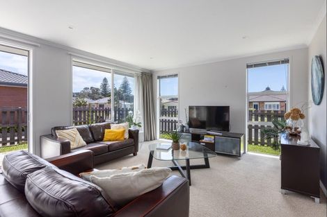 Photo of property in 28a Elizabeth Street, Orewa, 0931